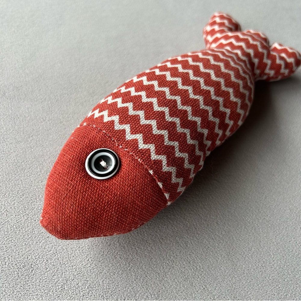 Cat Toy ~ Cat Nip Plush Fish ~ Brand New!